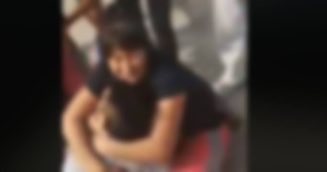 IMÁGENES FUERTES: Mujer abraza el cadáver de su hijo asaltante recién fallecido