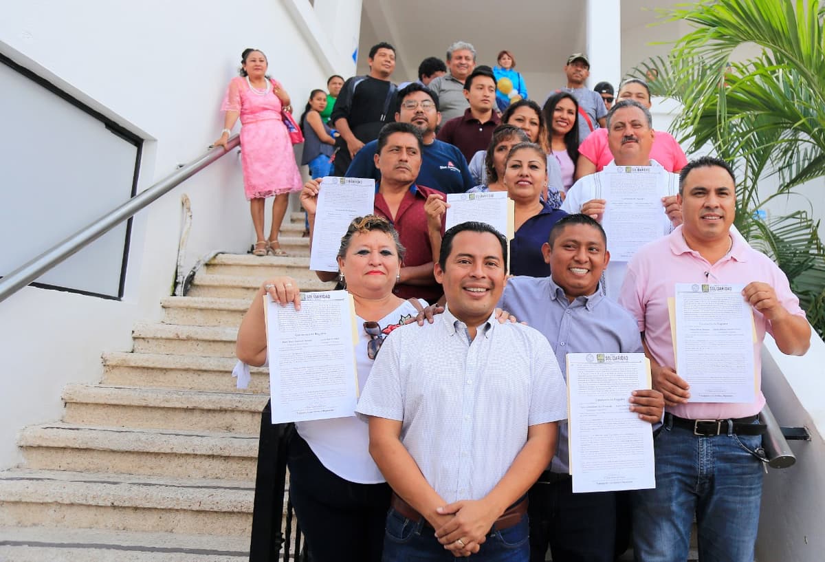 Entregan constancias a candidatos de Puerto Aventuras