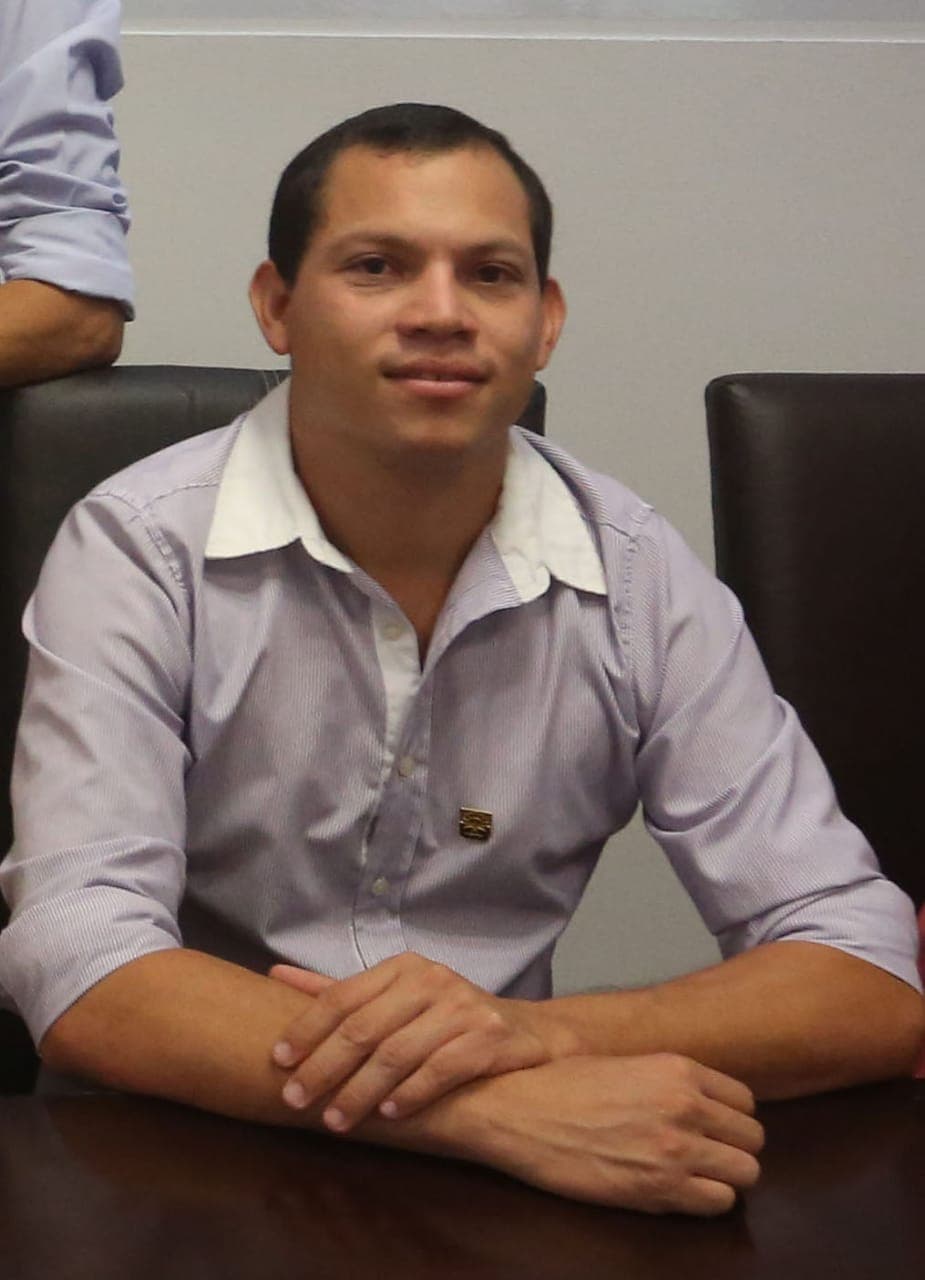 Regidor de Cozumel desata riña por borracho e intenta "charolear"