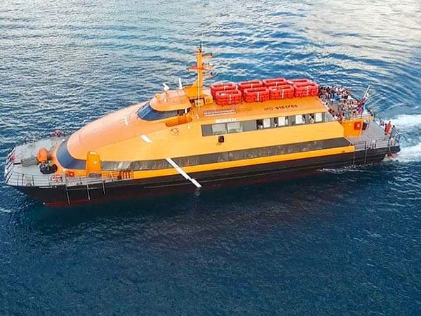 Sufren susto pasajeros de ferry rumbo a Cozumel