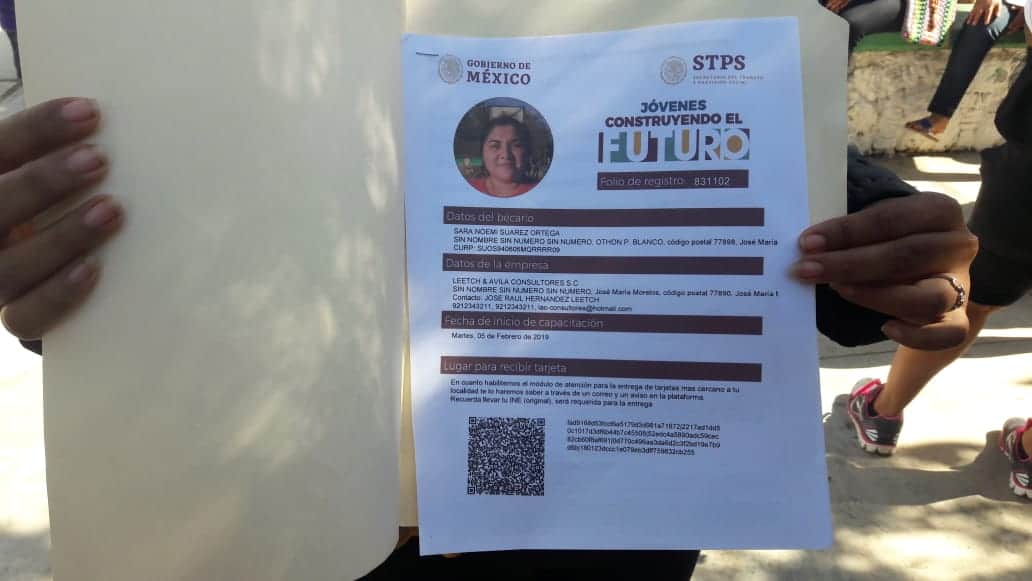 Jóvenes niegan corrupción por pago para programa de AMLO