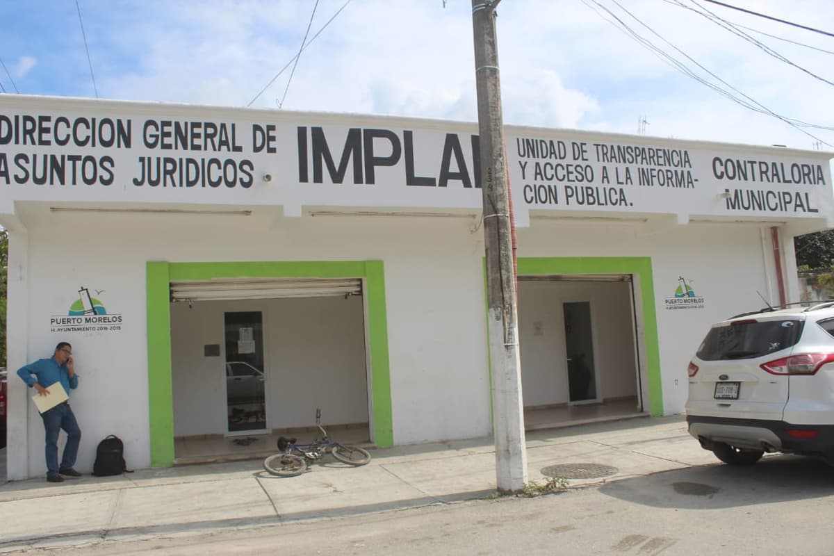 "Simula" Laura Fernández transparencia en Puerto Morelos