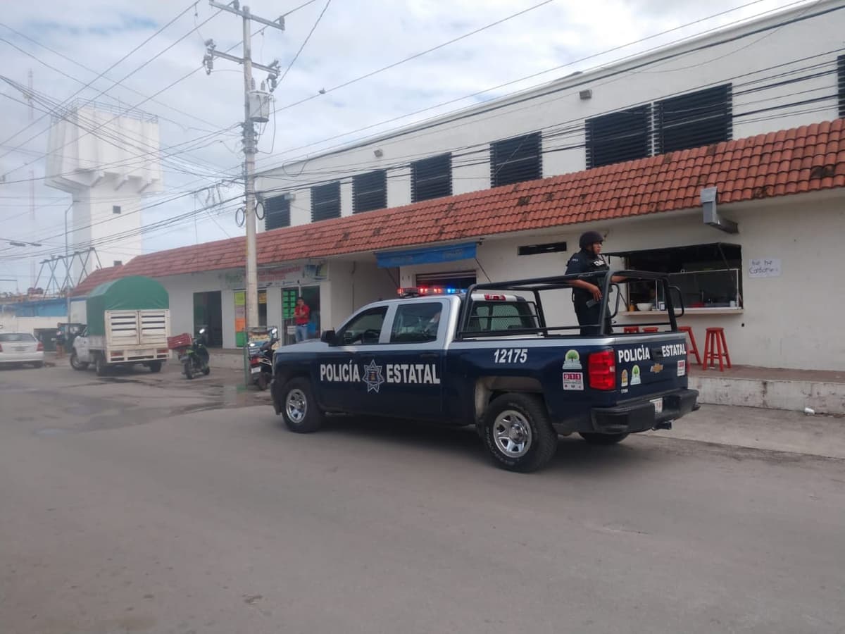 Niños huyen de asalto y se esconden en escuela