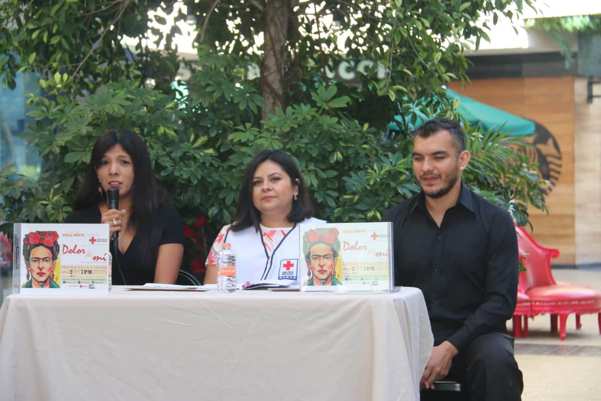 Presentan obra de teatro en beneficio de Cruz Roja