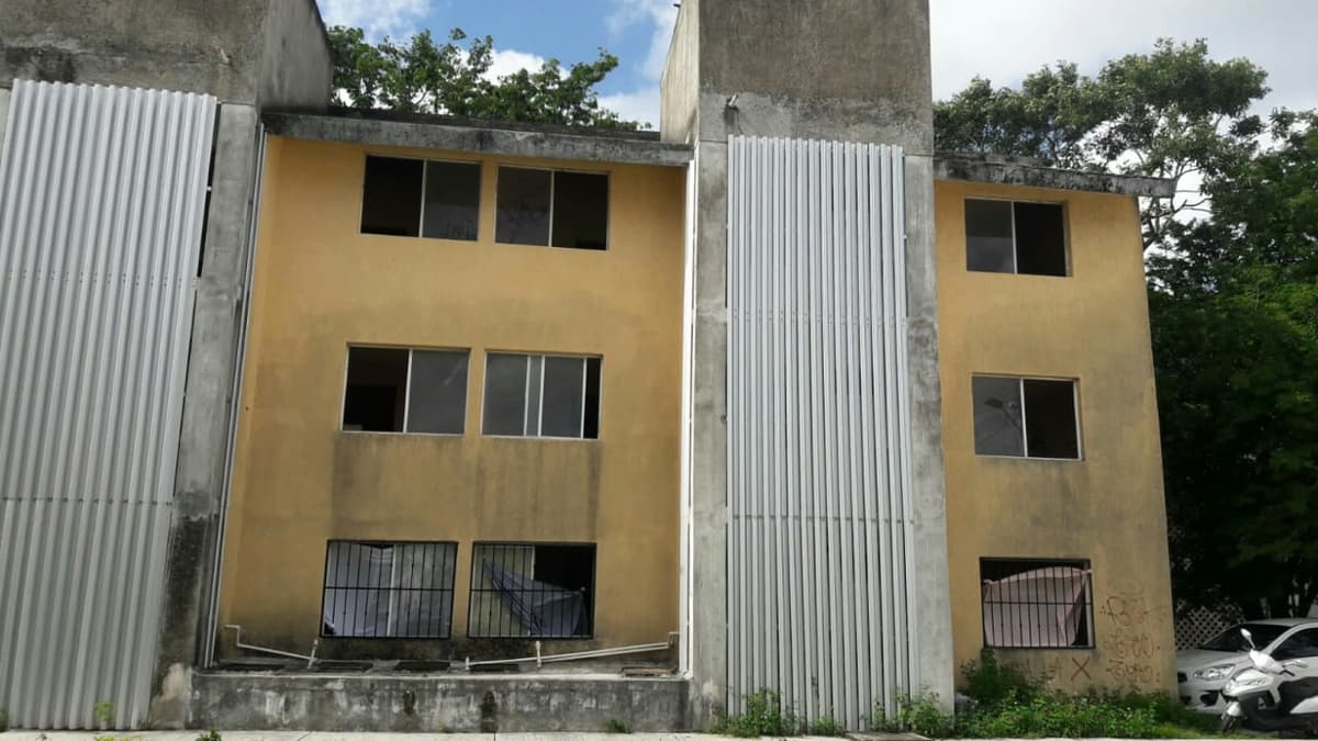 Sujeto se hace pasar por funcionario público para invadir propiedad en Cozumel