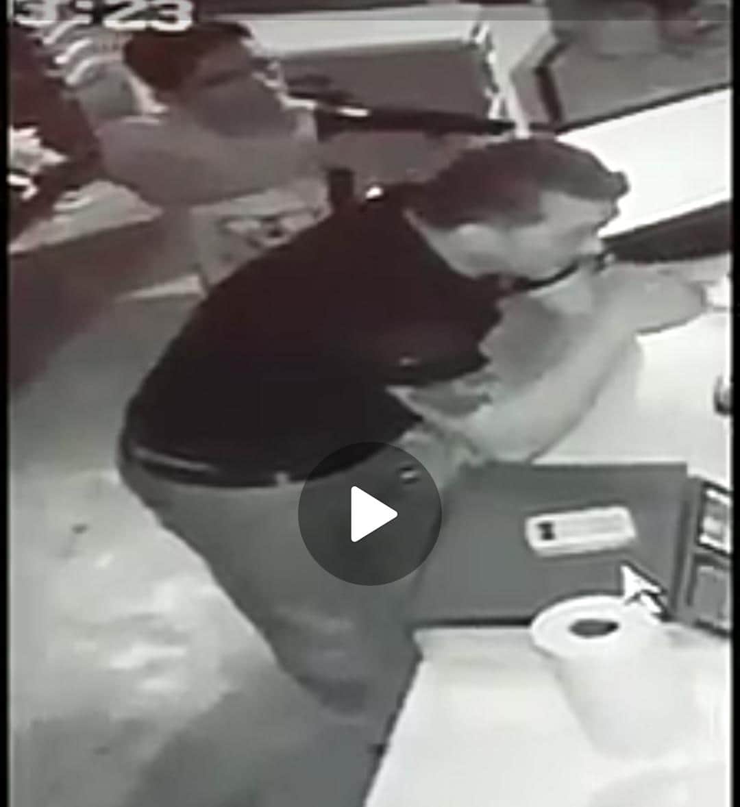 Video capta a banda de asaltantes en Villas del Sol