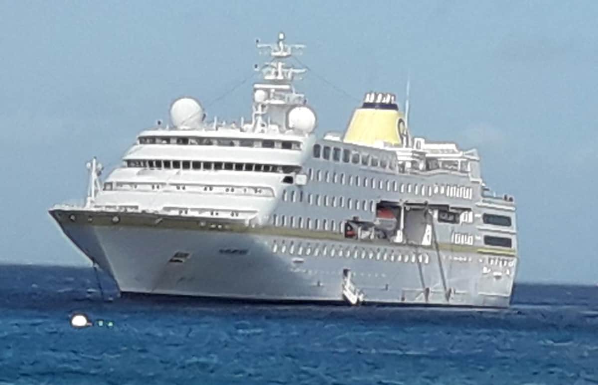 Crucero echa anclas sobre arrecifes de Cozumel