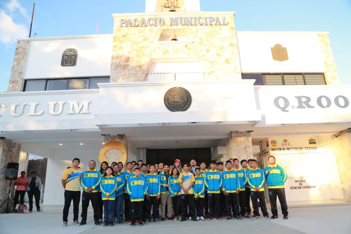 Abanderan a delegación de Tulum que participará en fase estatal de la Olimpiada Nacional 2019