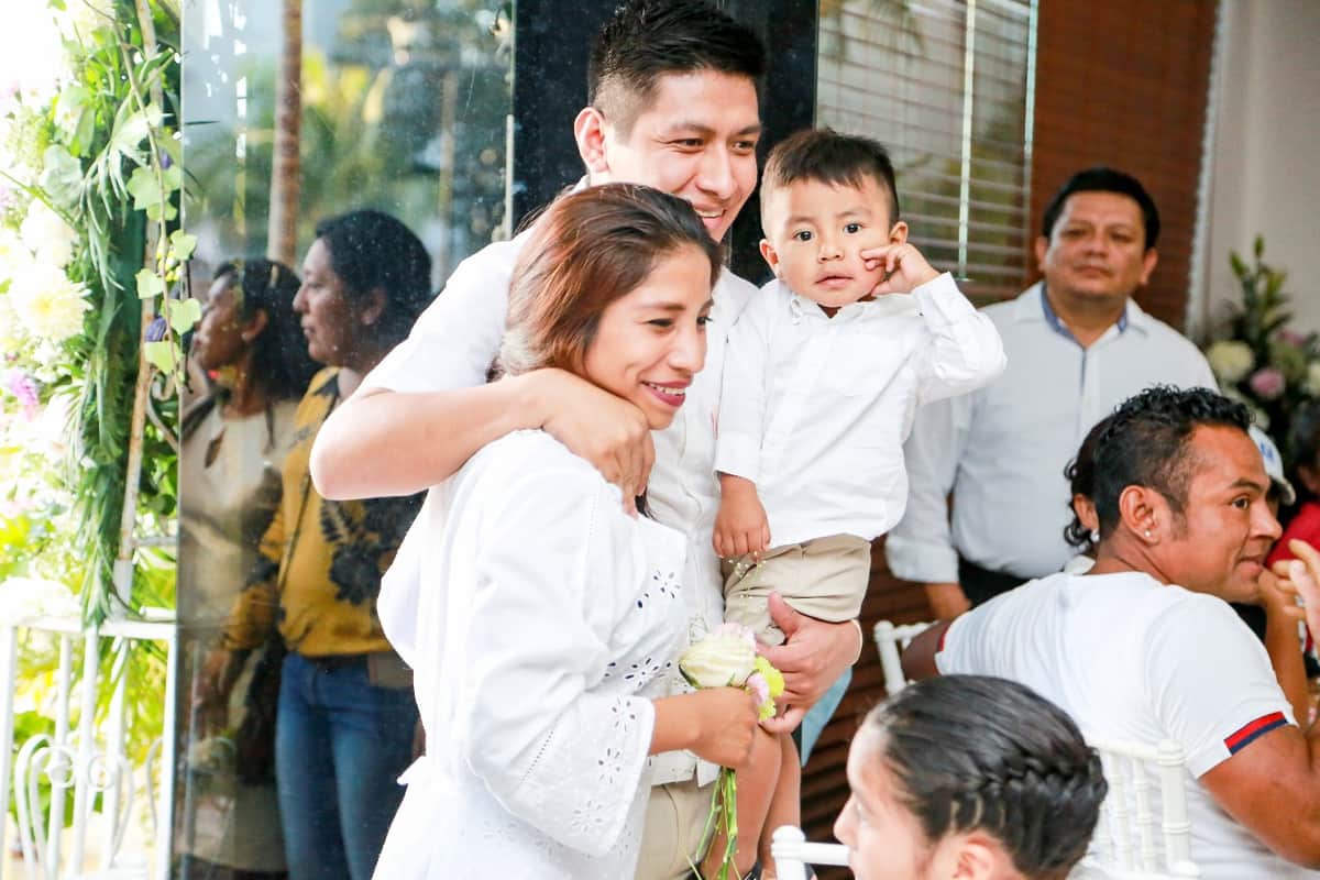 Celebran bodas colectivas en Tulum