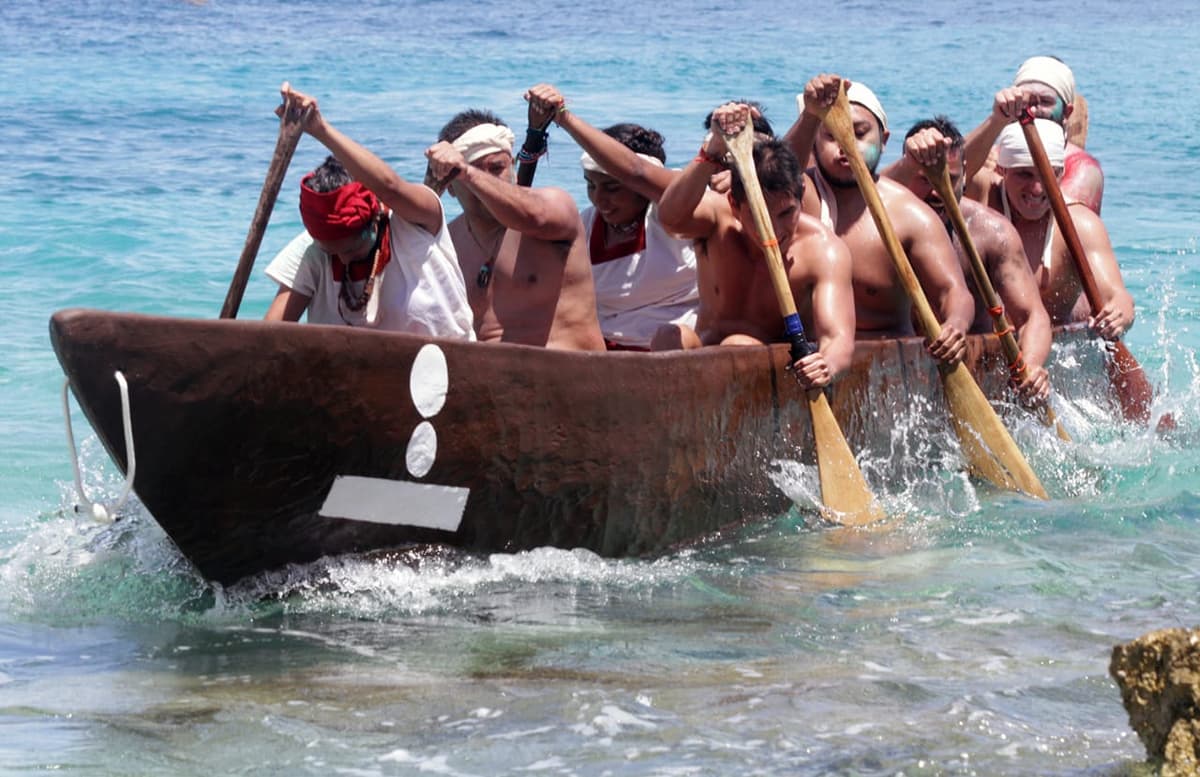 Canoeros se preparan para la 13va edición de la Travesía Sagrada Maya
