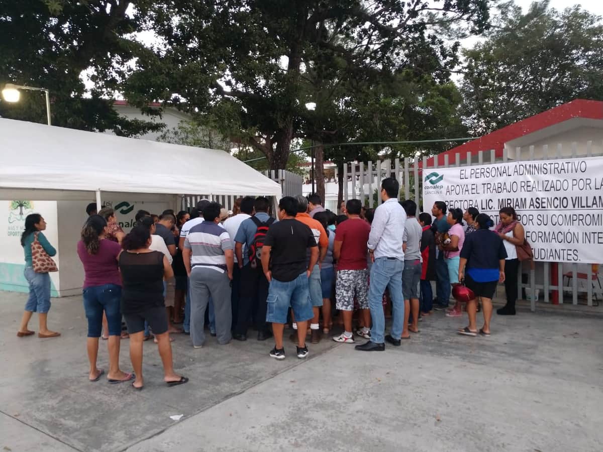 Amenazan más planteles de Conalep con irse a paro