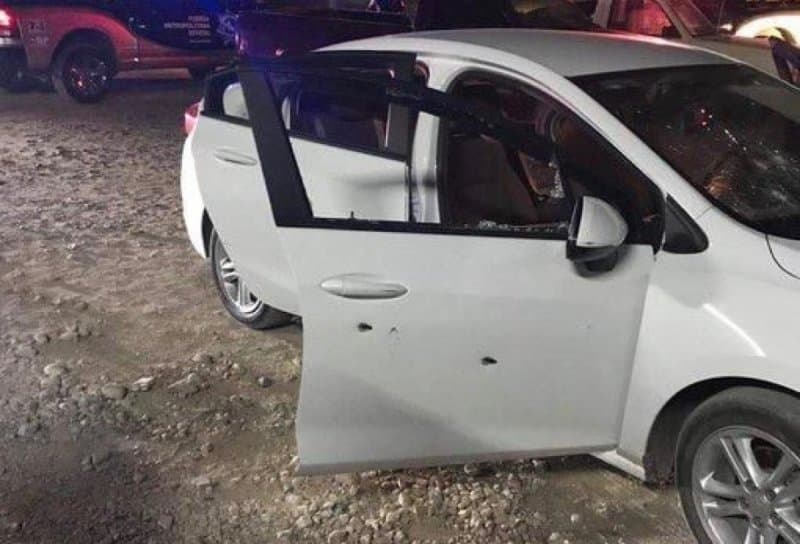 Balean auto donde se trasladaba "El Mijis", diputado de San Luis Potosí