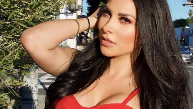 Gaby Ramírez realiza sexy rutina de ejercicio en Cancún