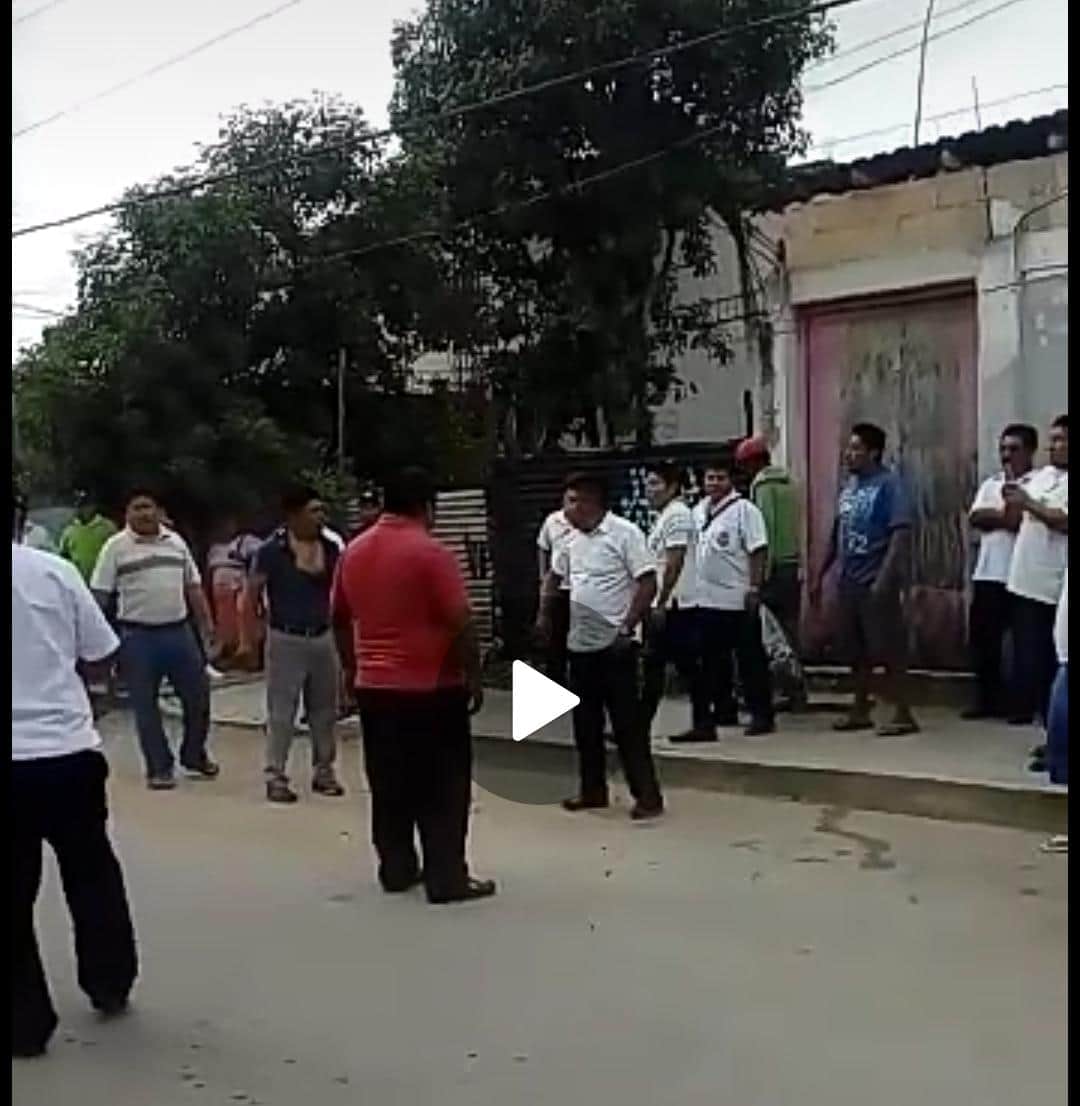 Se lían taxistas a golpes en Felipe Carrillo Puerto