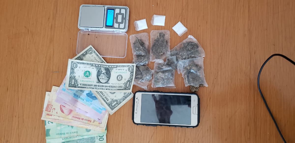 Detienen a dos en posesión de drogas en Solidaridad