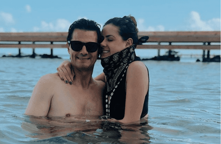 Peña Nieto reaparece; estaba de vacaciones en paradisiaca playa