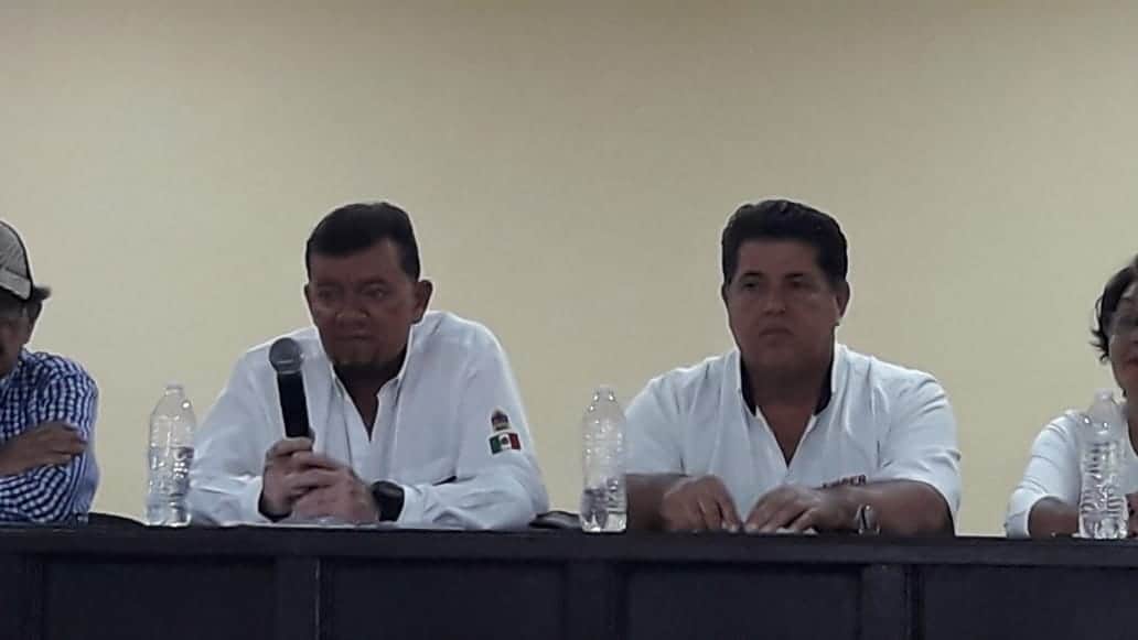 Taxistas de Cozumel rechazan transporte de placas federales