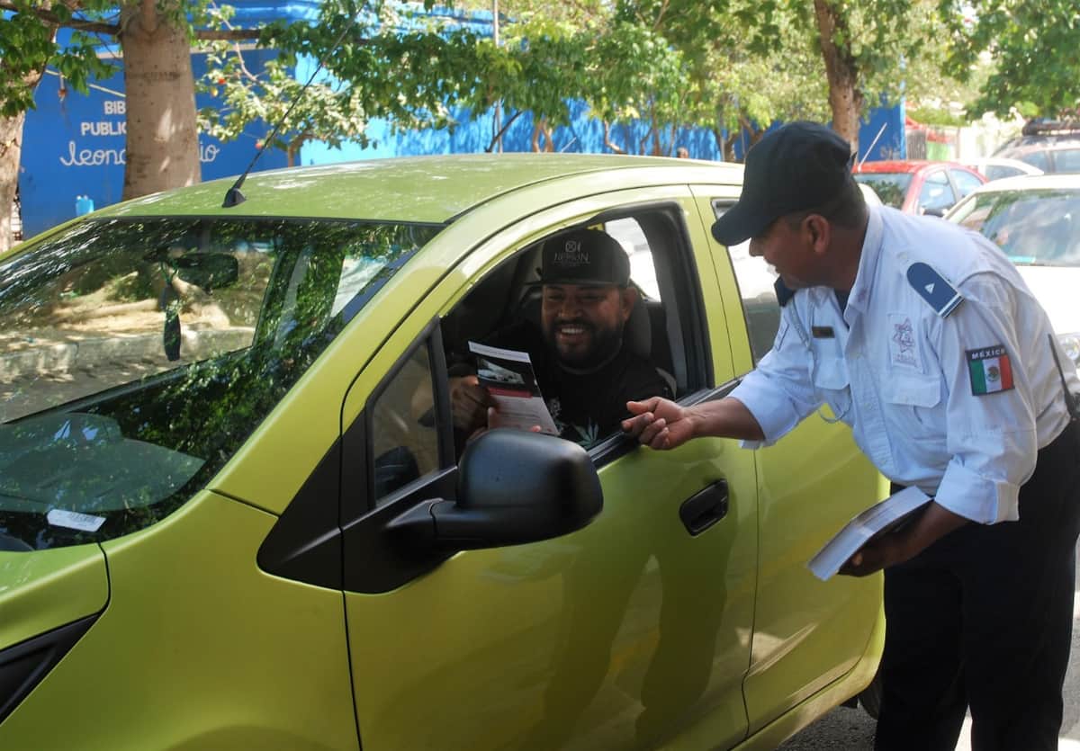 Policía de Solidaridad impartió clases de tránsito a la población de Puerto Aventuras
