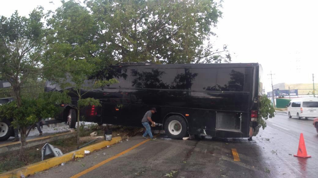 Deja accidente cinco personas lesionadas en Playa del Carmen