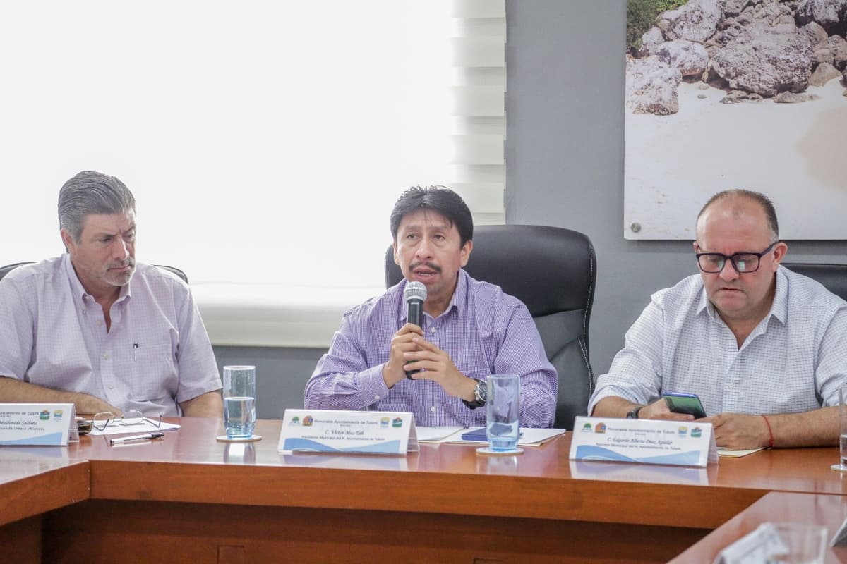 Ponen “manos a la obra” contra el sargazo en Tulum