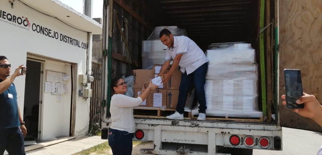 Llega material y documentación electoral al Distrito IX