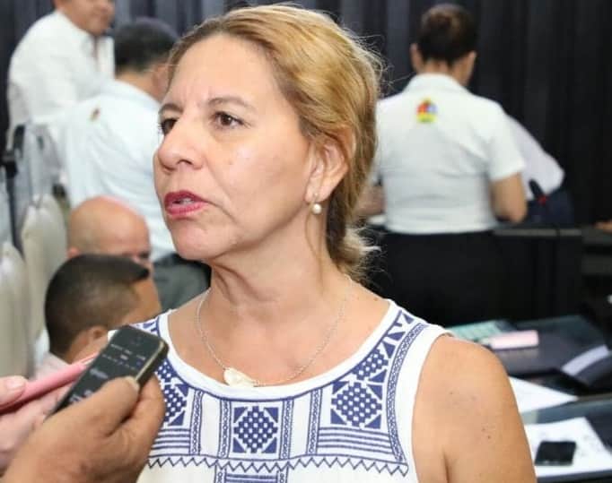 Procura iniciativa garantizar atención médica de mujeres