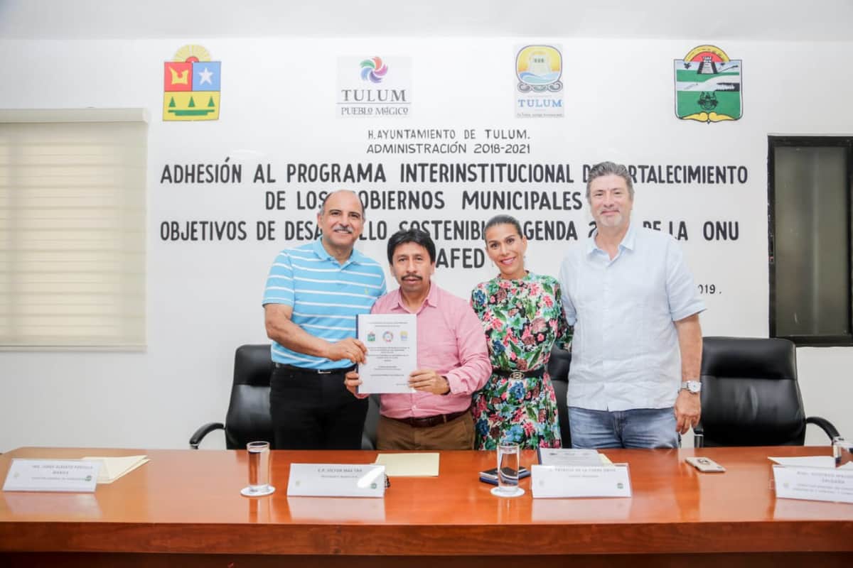Víctor Mas firma acuerdo para hacer de Tulum un entorno sustentable