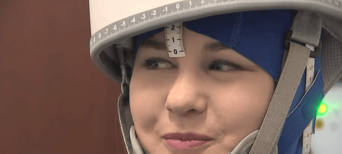 Crean casco que "reinicia" el cerebro y trata la depresión