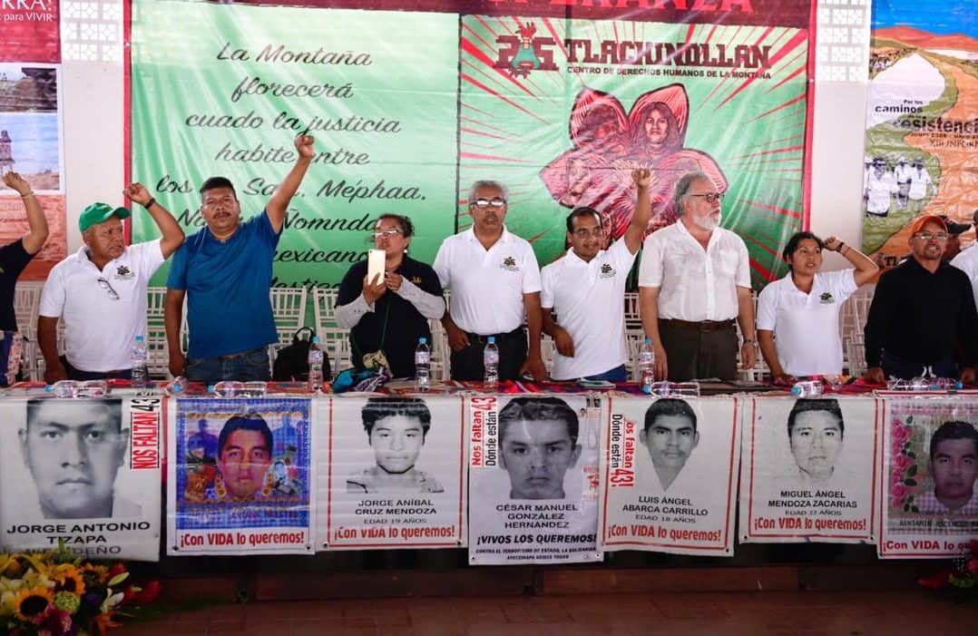 Prensentan avances en caso Ayotzinapa, padres no están conformes