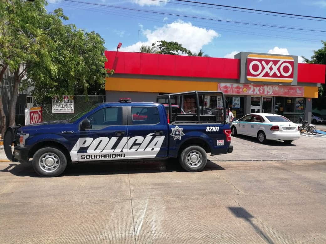 Asaltan Oxxo en Solidaridad