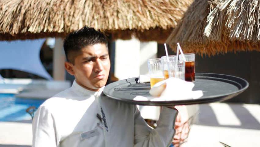 Hoteles preparan “descansos solidarios” en la Riviera Maya