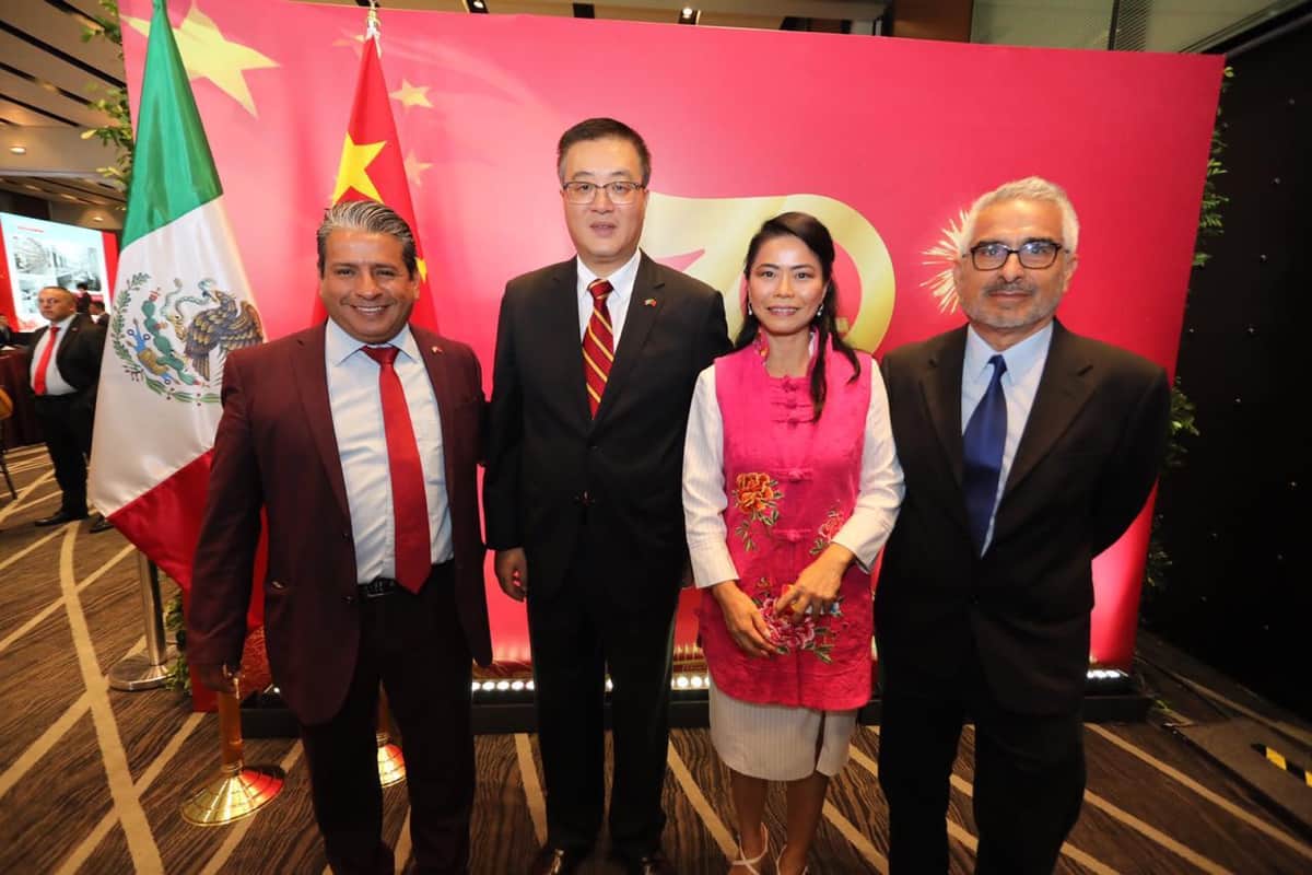 Solidaridad y China tienden puentes de hermandad