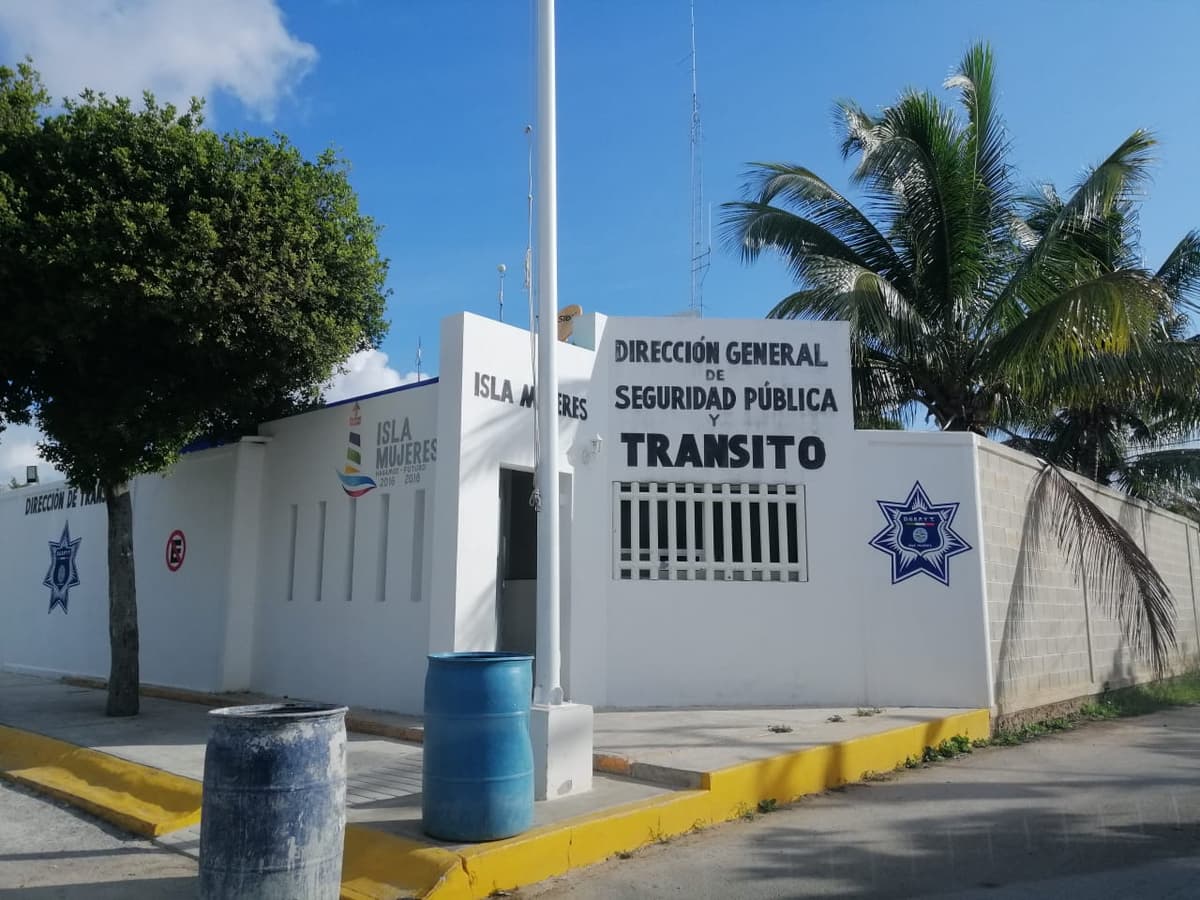 Muere hombre en separos de Isla Mujeres; estaba golpeado