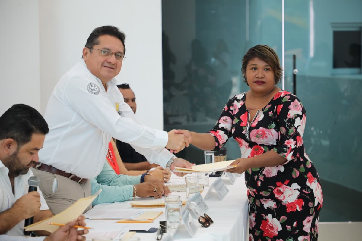 Verifican contralores obras públicas en Solidaridad