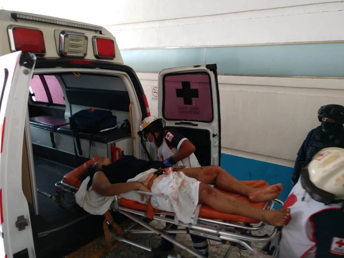 Asesinan a pareja a balazos, afuera de su casa en Cancún