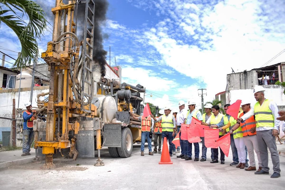 Inicia Víctor Mas Tah Construcción de 30 Pozos de Absorción de Agua Pluvial en Diversos Puntos del Municipio