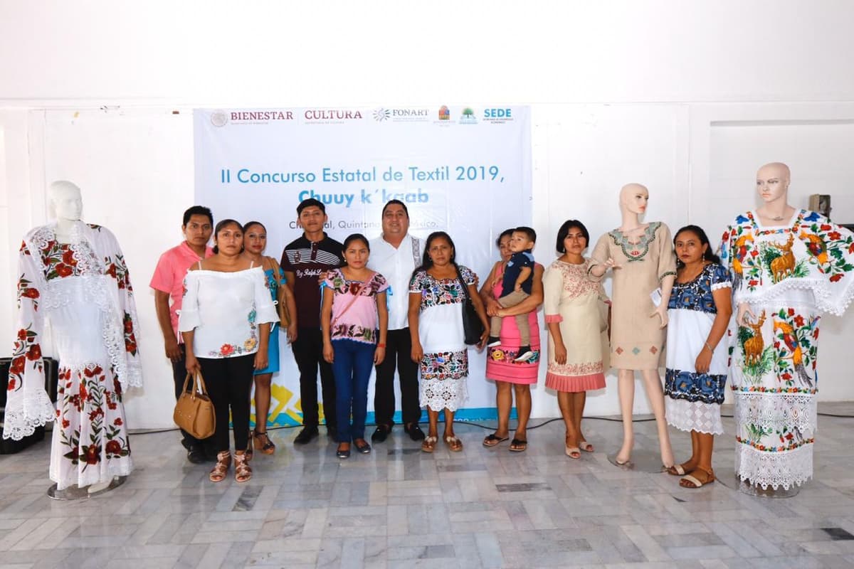 Bordadoras de Tulum ganan el Segundo Concurso Estatal de Textil 2019 CHUUY K’KAAB