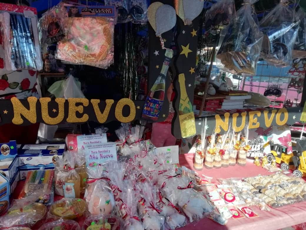 Por compras para Año Nuevo, abarrotan el Mercado 23 de Cancún