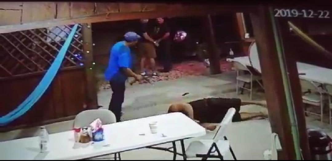 Revelan video de asesinato en lonchería de Xul-Ha; el judicial, el responsable