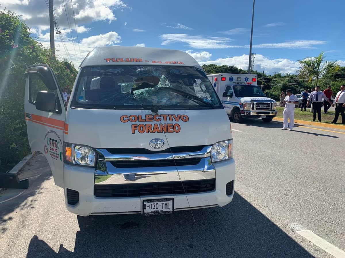 ¡Carreterazo en Puerto Aventuras! Hay 8 lesionados