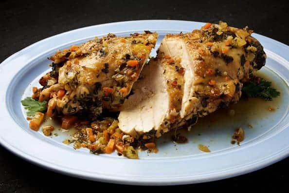 Revelan el menú navideño para quienes caigan en "El Torito"