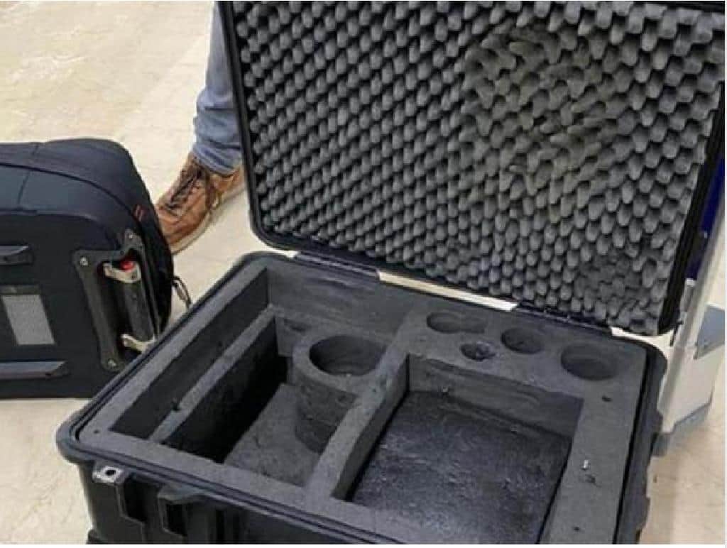 Aerolínea "pierde" cámara de cineasta español que vino a Cancún