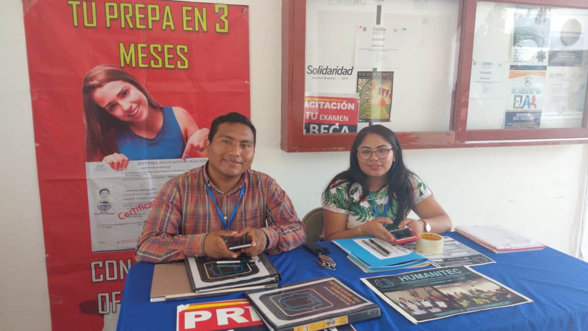 Gobierno de Quintana Roo invita a playenses a concluir su preparatoria