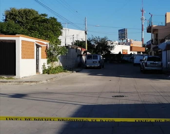 Atacan a balazos a una policía de Quintana Roo