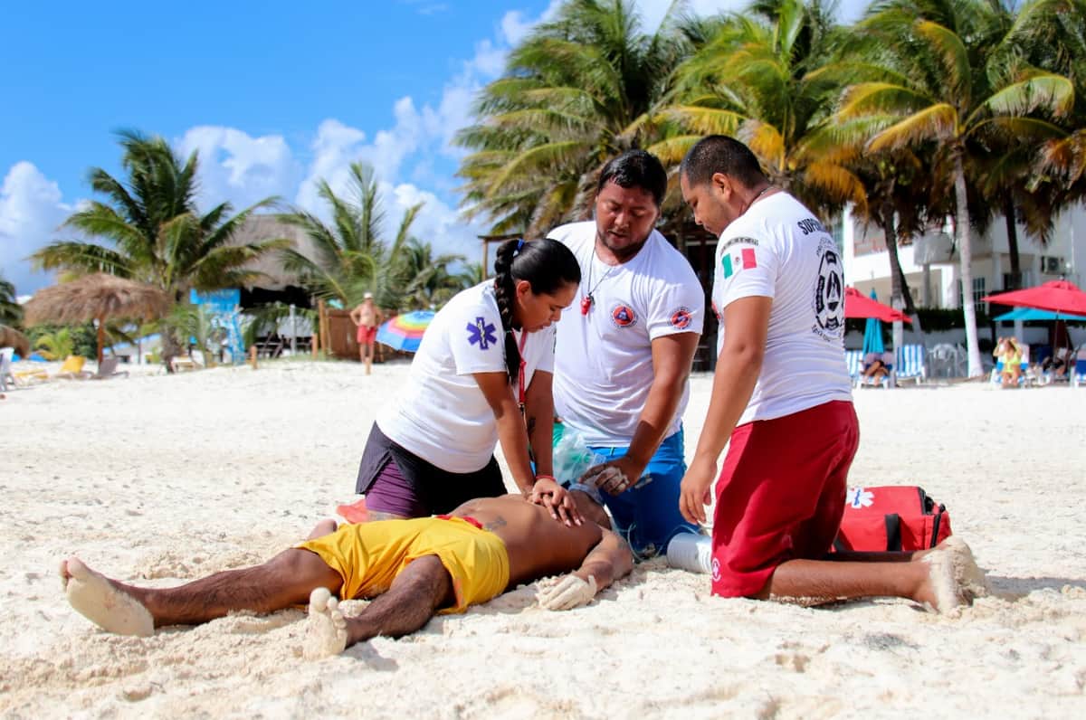 Más de mil personas participaron en megasimulacro en Puerto Morelos