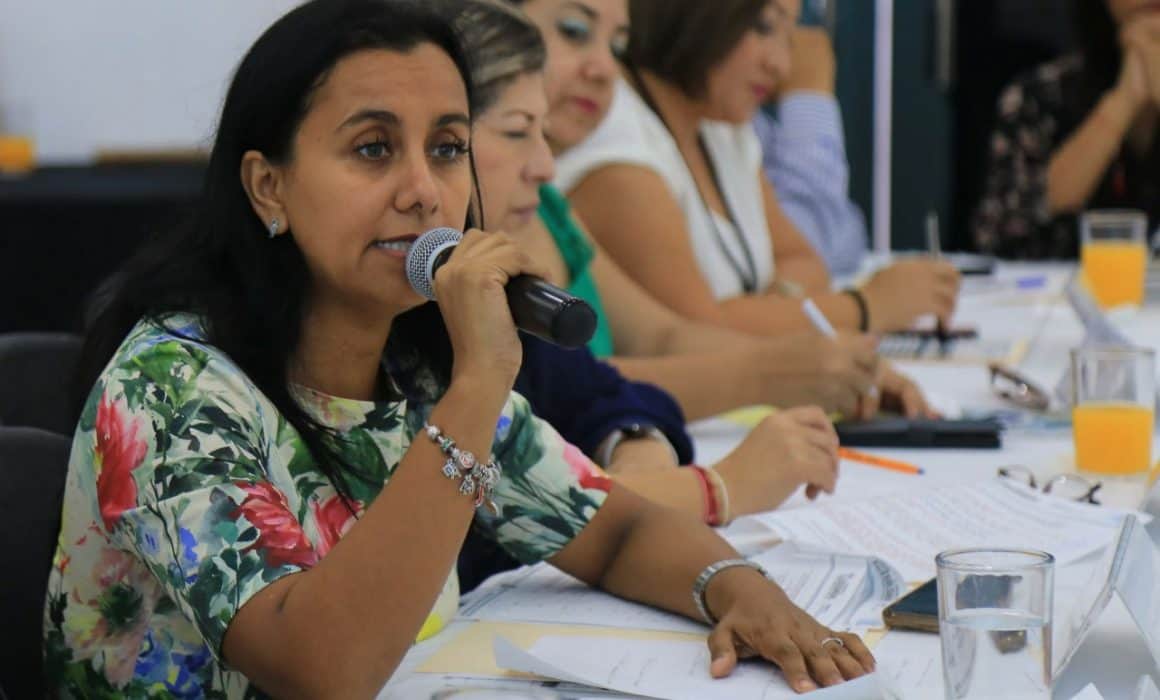 Reduce Solidaridad de 12 a seis los trámites para abrir un negocio