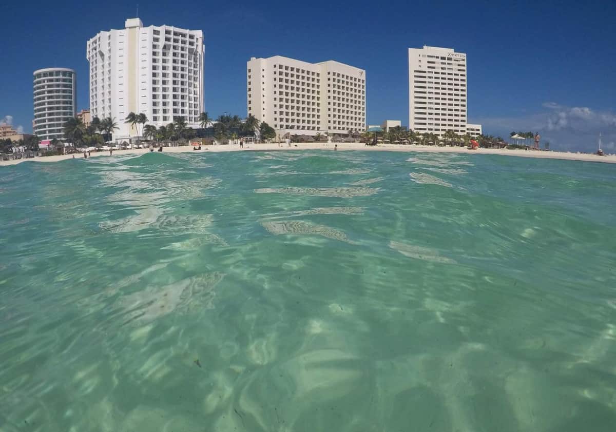 Mara Lezama continúa con el cuidado de playas para mantener el liderazgo de Cancún