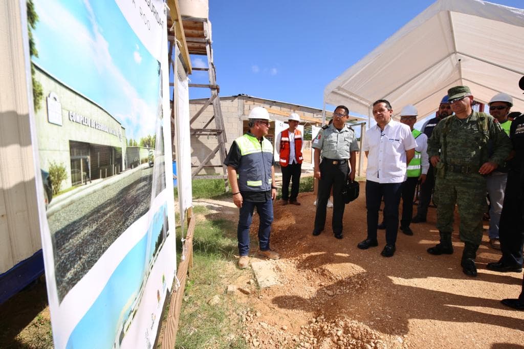 Afirma Carlos Joaquín que construcción del C5 está a un 45%