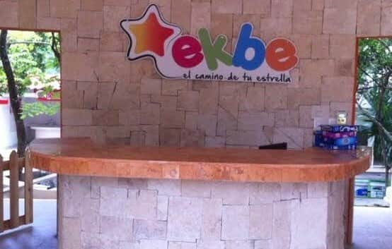 Denuncian en redes intento de robo de menores del Colegio EKBE