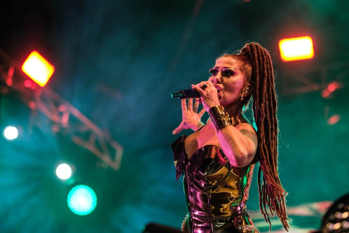 Más de 15 mil cancunenses disfrutaron el concierto de Alejandra Guzmán: Mara